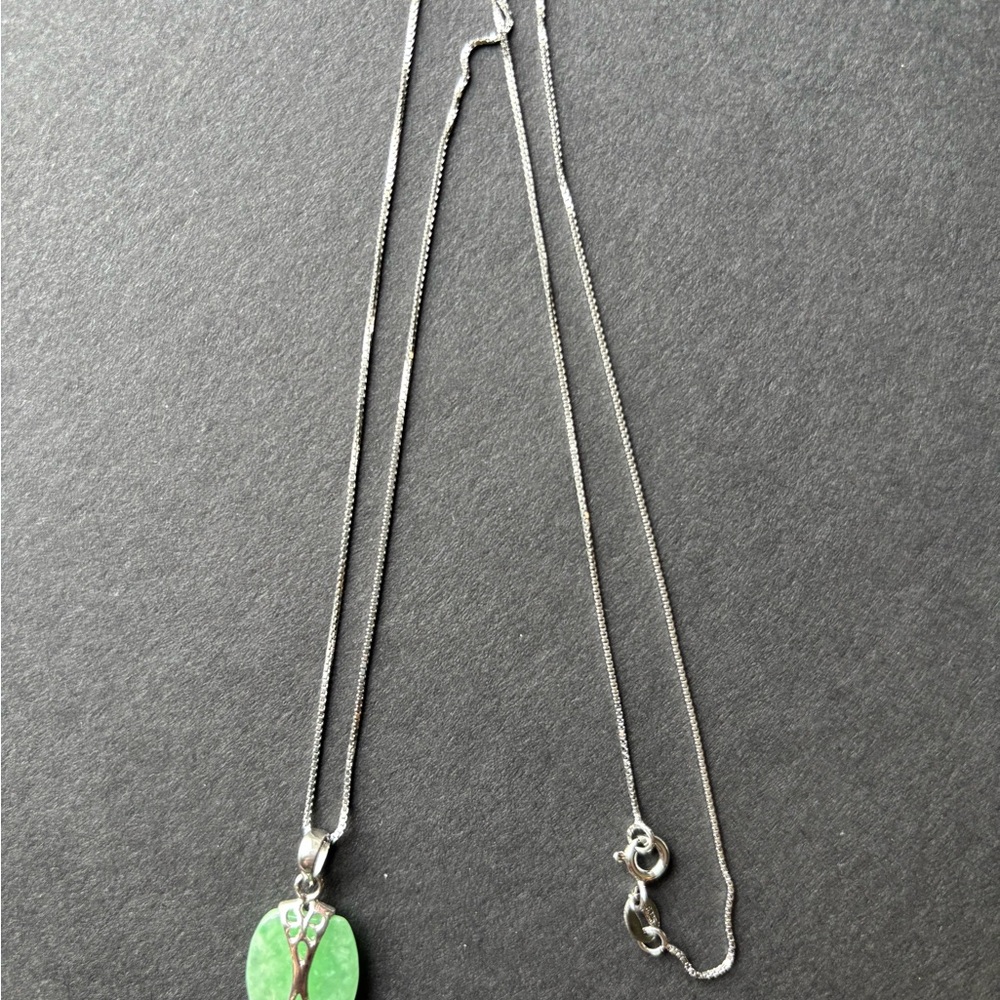 Elegant Sterling Silver Necklace with Jade Pendant! New w/box!